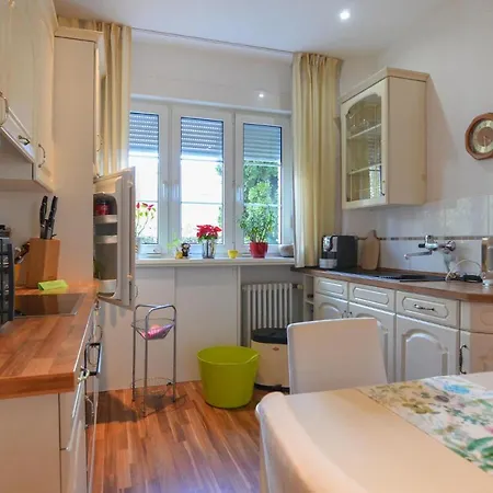 2 Bedroom Lovely In *