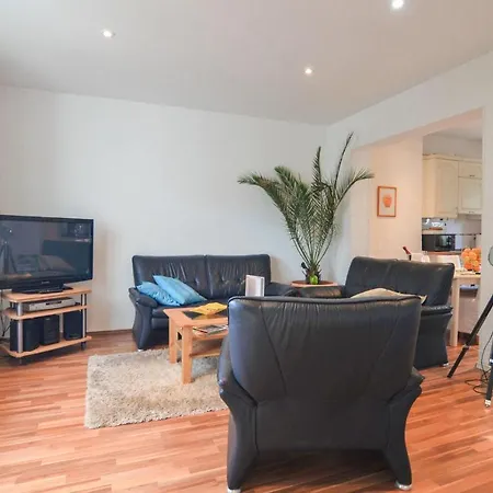 2 Bedroom Lovely In